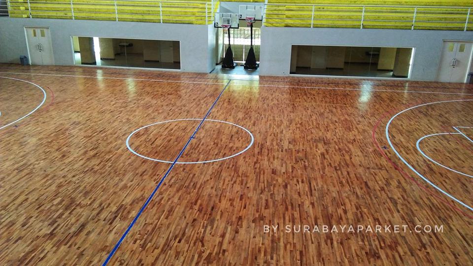 harga lantai kayu bangkirai per meter Tawangagung Ampelgading Malang